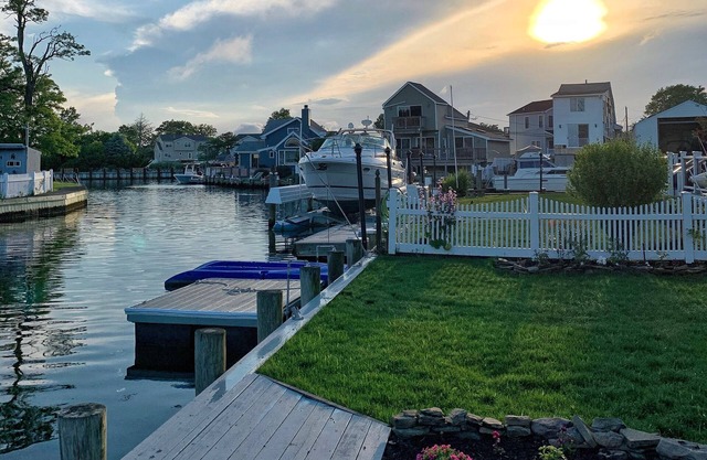 Privates Waterfront Loft, nur wenige Minuten vom Strand entfernt