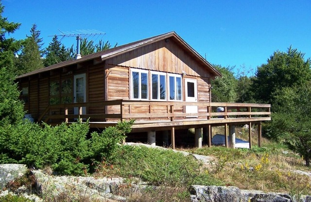 Private Waterfront Redwood Landhaus am Hafen in der Nähe Acadia (Schoodic Point)