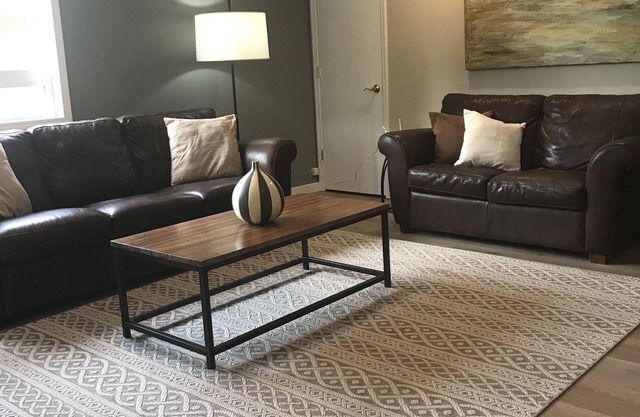 Private Wine country daylight basement (1 bd, 1 ba, kitchen, living, patio)