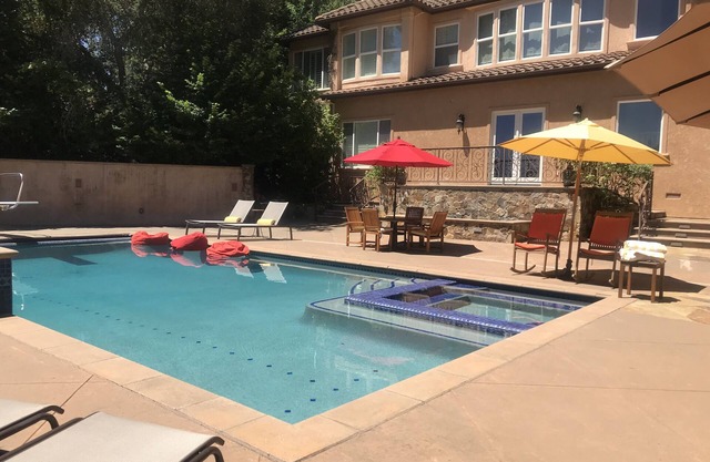 Private Wine Country Gated Community (30 nights minimum for this one)