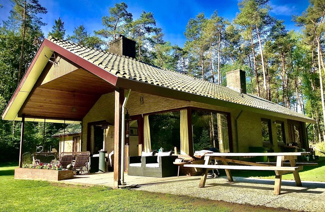 Privater Bungalow mit Tennisplatz für Familie / Familie mitten in der Veluwe