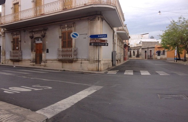 The Jasmine Apartment in Avola