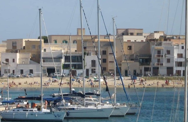 PROMOTION Romantic cottage in the center of the island