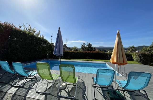 Propriedade Rustica com Piscina e Churraqueira com Vistas Para o rio Minho