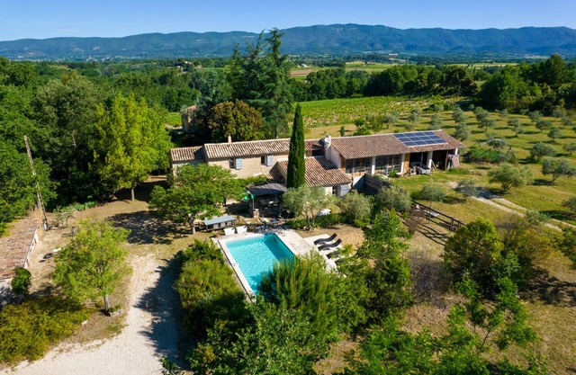 Provence Bauernhof: Olivenbäume, Walnussbäume, Ruhe garantiert