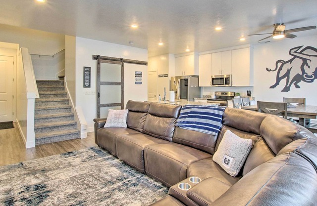 NEW! Stunning Providence Townhome ~ 4 Mi to USU!