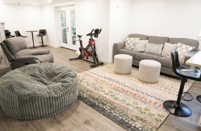 Provo 3-bedroom; new, fireplace, BBQ, AC, fast WiFi. Close to BYU, MTC, Sundance