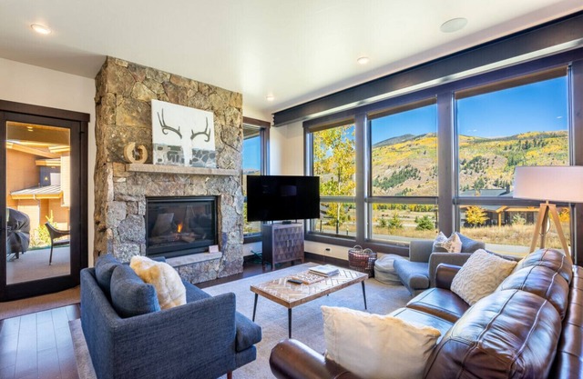 Ptarmigan Peak - Luxury Mountain Rental