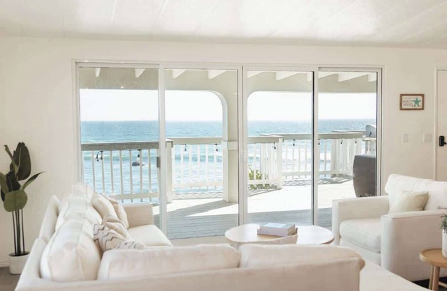 Casa Puesta del Sol... an Oceanfront House