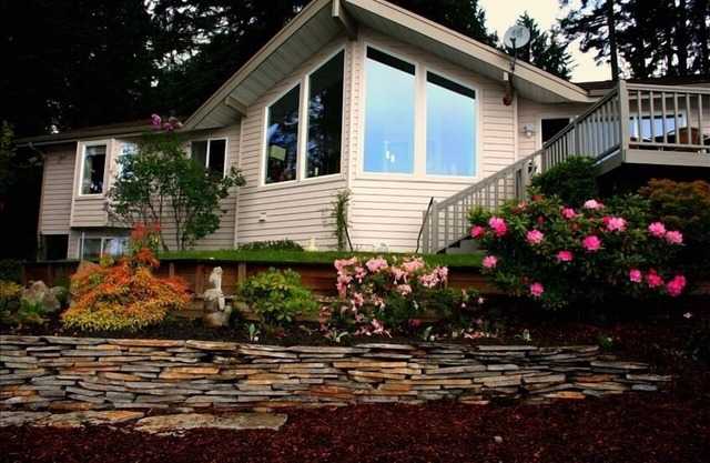Puget Sound Beach House - Gorgeous Waterfront, Views - Zugang zum Strand