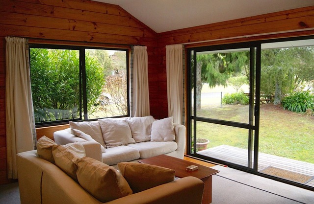 Puka Lodge - Pukawa Bay Holiday Home