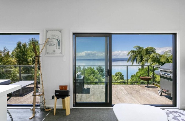Pukawa Bach Lake Taupo
