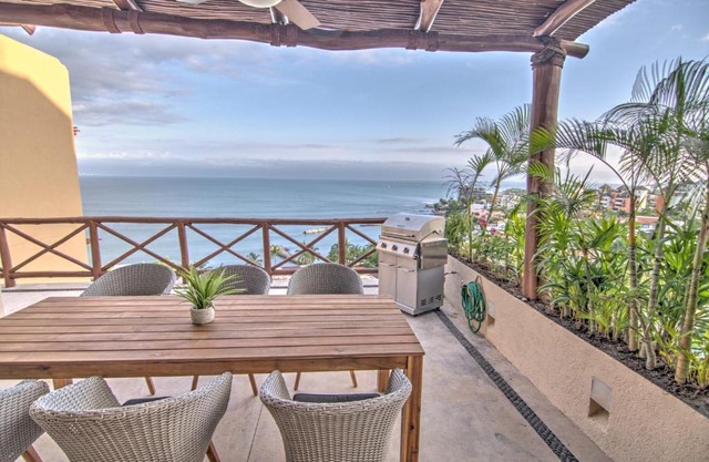 Punta Esmeralda - Beachfront with 8 Pools, Gym & Spa