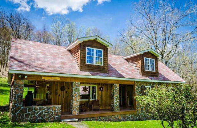 OVR der Pura Vida- Schöne Lodge befindet sich in Ohiopyle State Park!