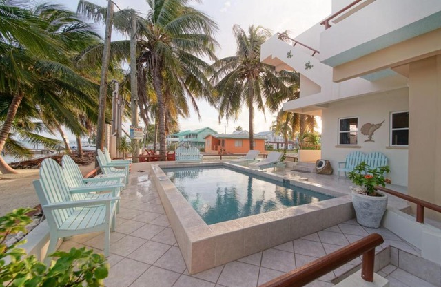 Pura Vida Inn
