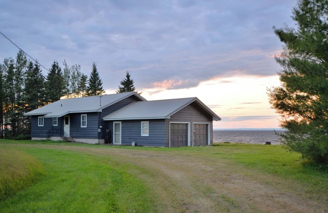 Purple Waves | Mid-Century Home Steps to the Lake