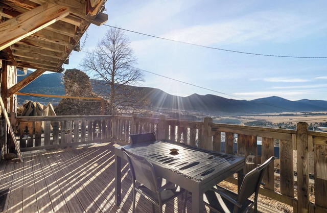 Haus Puyvalador – Bergcharme, Atemberaubender Seeblick, 10 Min. von den Skipisten