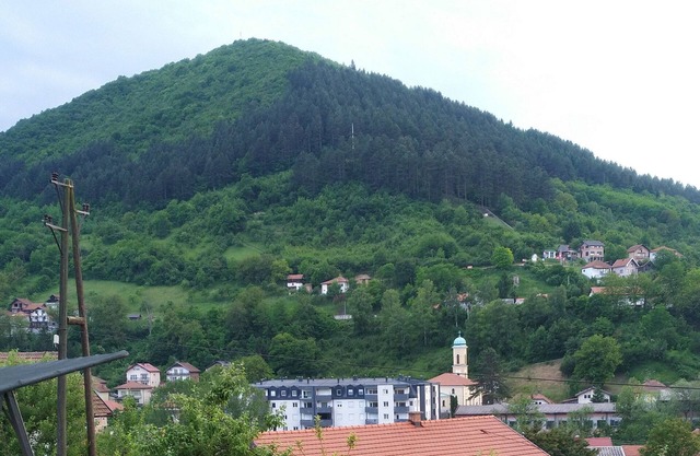 Pyramide View Lodge: Blick auf die Sonnenpyramide in Visoco, Bosnien-Herzegowina