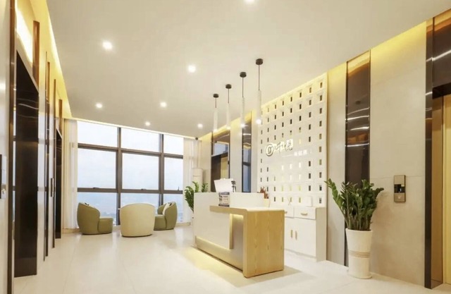 QianYue Hotel