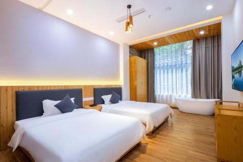Qingshan Yuandai Resort Hotel Yangshuo Yulong River National Tourism Resort Store