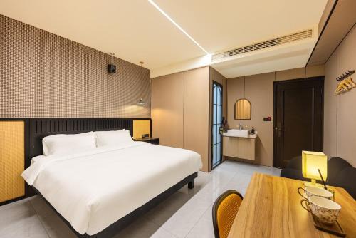 Qiyunju Hotel