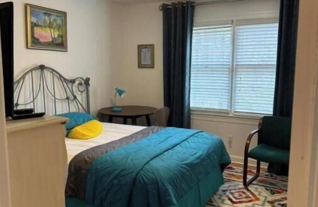 Quaint 1-bedroom apartment in Stone Mountain