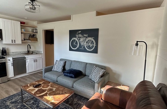 Quaint Apartment Near LSU