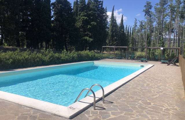 Uriges Ferienhaus mit Pool