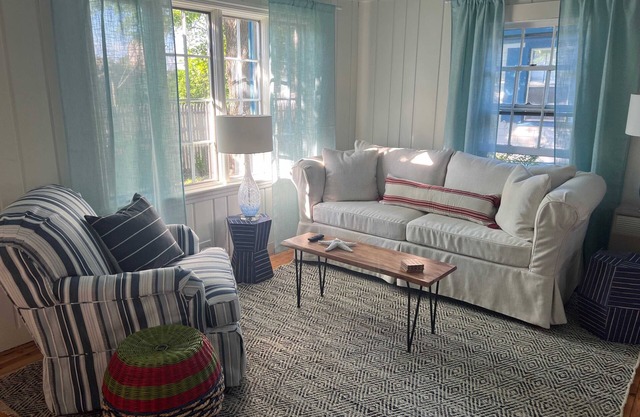 Quaint & Cozy Rockport Gem ~ Walk to Sea ~ BBQ & Private Parking!