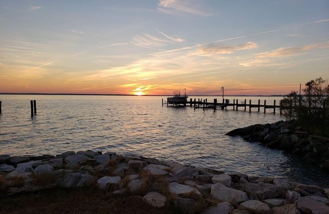 Quaint fishing retreat on the lower Potomac Piney Pt