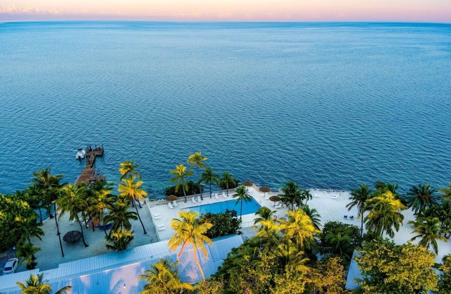 Quaint Island Stay at the Lime Tree! 2 Units w/ Private Balcony, Pool, Beach!
