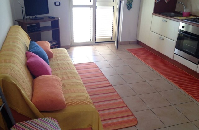 Quaint little apt for 4 with pool