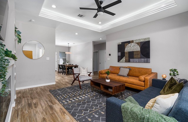 Quaint ranch home with chic finishes & large patio/yard