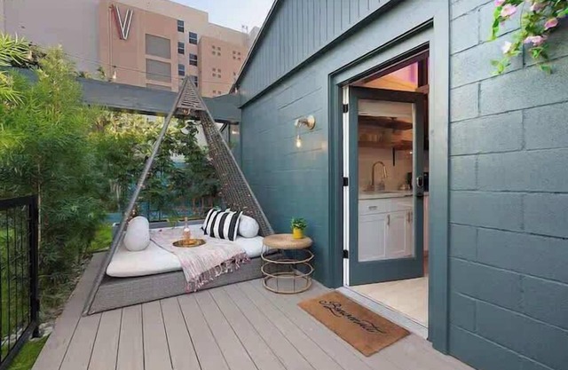 Quaint Studio for 2 in the Heart of Little Italy