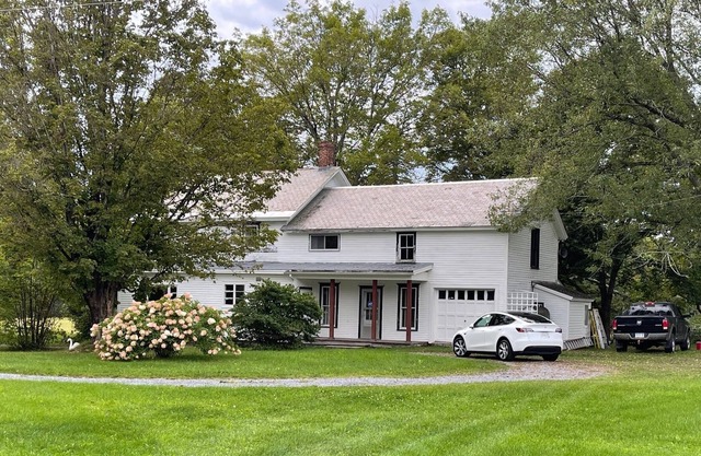 Quaint Vermont Farmhouse