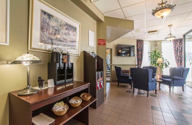 Quality Hotel & Suites