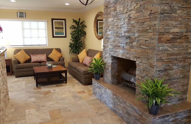Quality Inn Escondido Downtown