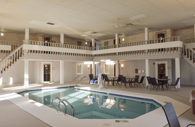 Quality Inn Mauston I-90