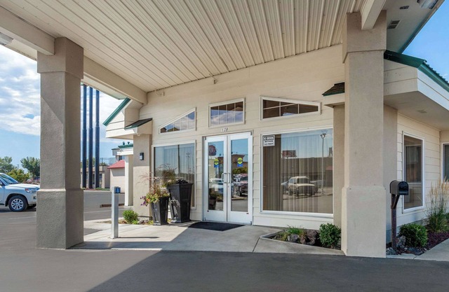 Quality Inn Ontario