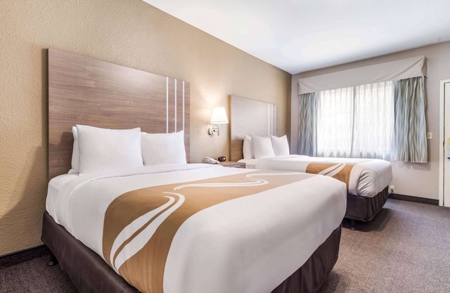 Quality Inn & Suites Bainbridge Island
