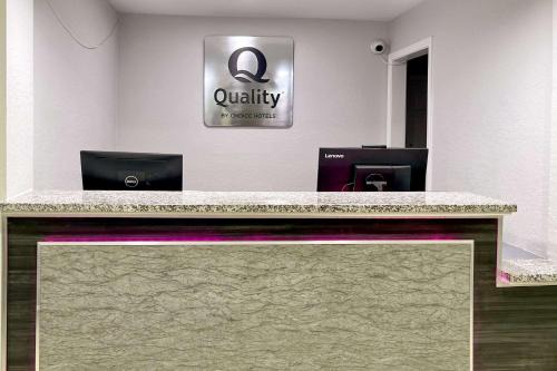 Quality Inn & Suites Columbus West