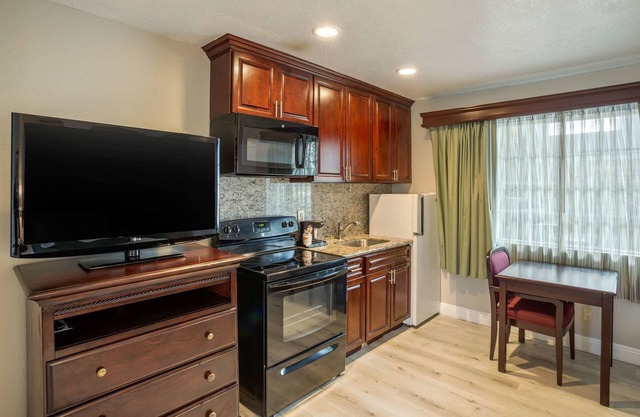 Quality Inn & Suites El Cajon San Diego East