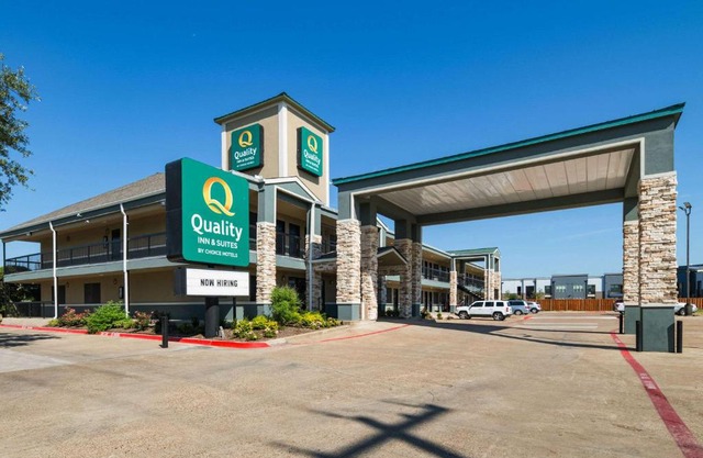 Quality Inn & Suites Garland - East Dallas