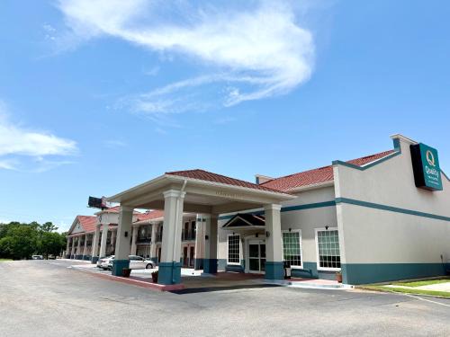 Quality Inn & Suites Greenville I-65