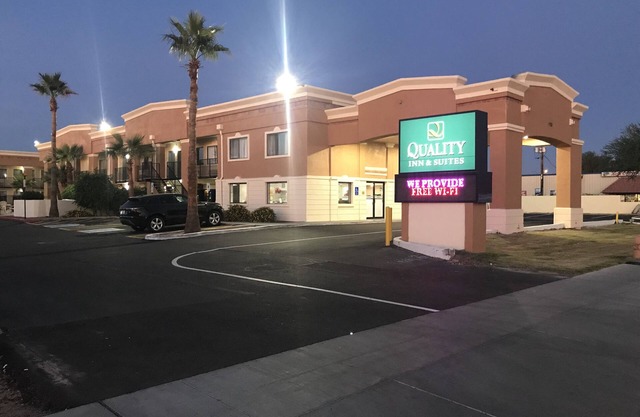 Quality Inn & Suites near Downtown Mesa