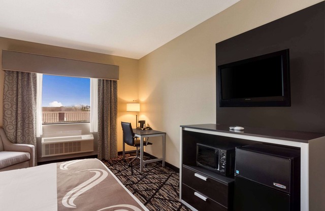 Quality Inn & Suites Pearl - Jackson