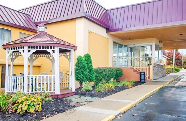 Quality Inn & Suites Syracuse Fairgrounds