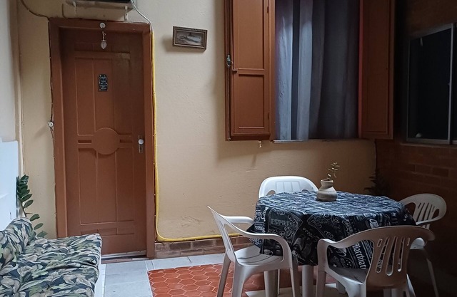 Quarto Suite e Cozinha na Gavea