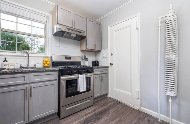 Queen Bed Apt in West Hartford