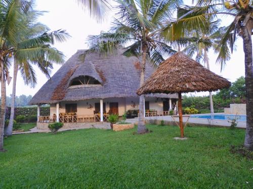 Queen K Cottages Watamu At Chrystal Homes